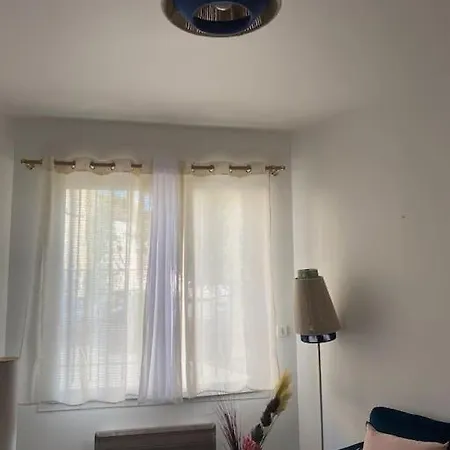 Apartament 1 Proche Gare De *